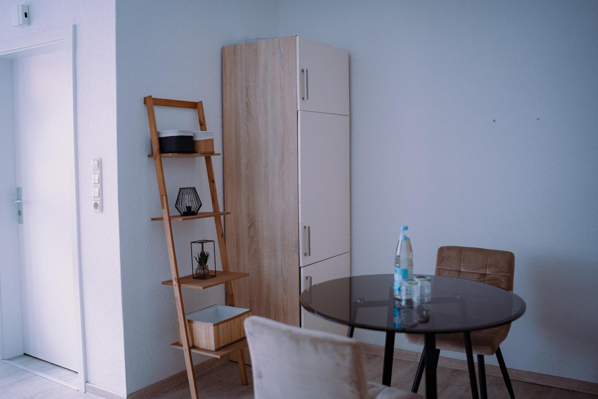 Schoenes Apartment In Der Altstadt , Kostenlose Parkplaetze In Der Naehe Emden Exterior photo